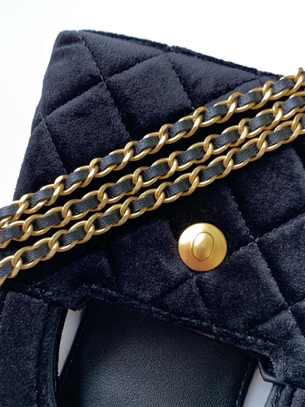 2026127215012145 550